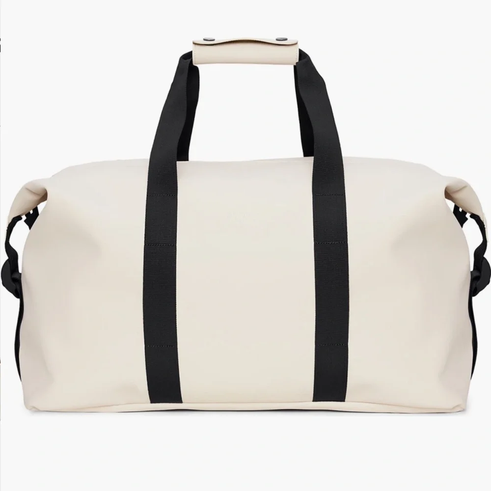 NWT Rains Hilo Weekender Waterproof Duffle Bag in Dune - XL